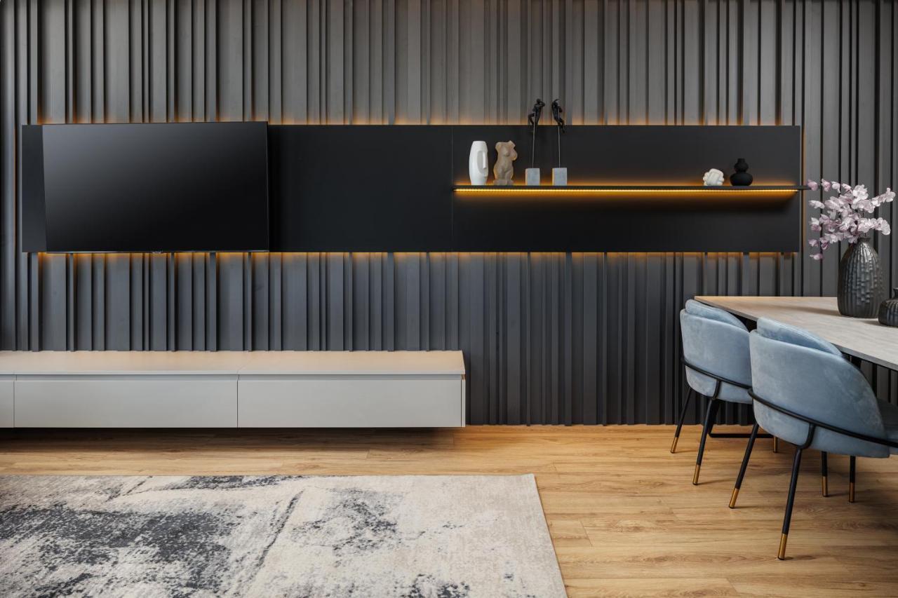Mandala Designer Apartments With Free Private Parking, Near Mall Coresi Брашов Экстерьер фото