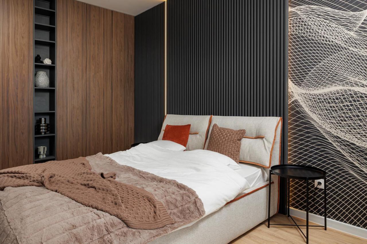 Mandala Designer Apartments With Free Private Parking, Near Mall Coresi Брашов Экстерьер фото
