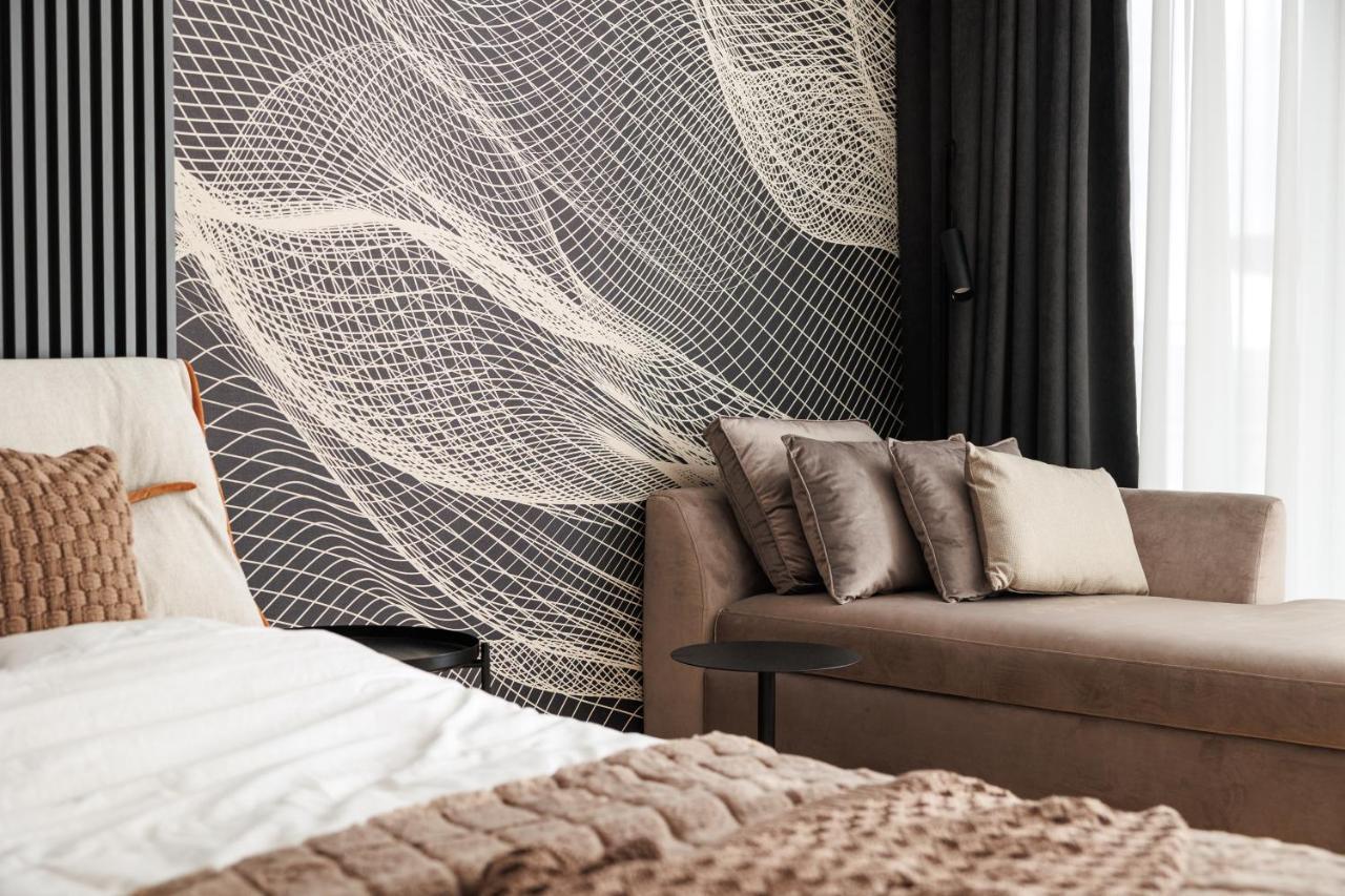 Mandala Designer Apartments With Free Private Parking, Near Mall Coresi Брашов Экстерьер фото