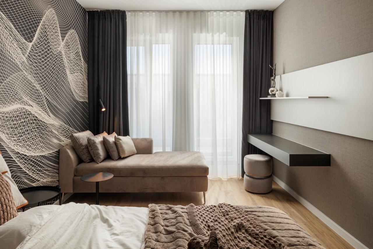 Mandala Designer Apartments With Free Private Parking, Near Mall Coresi Брашов Экстерьер фото